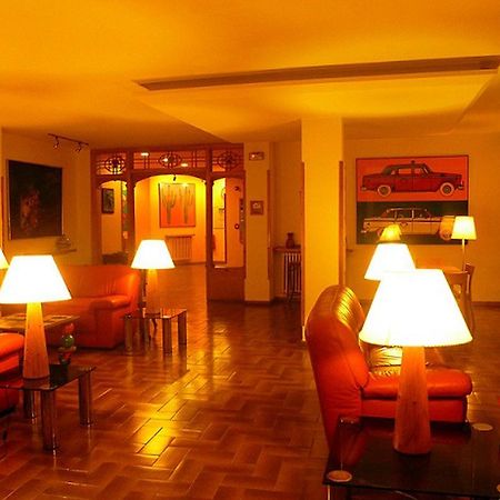 جاكا Hotel Pradas المظهر الخارجي الصورة