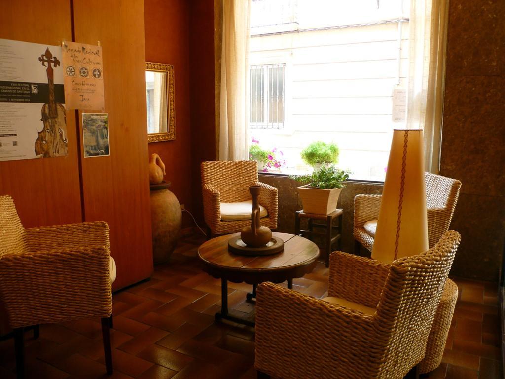 جاكا Hotel Pradas المظهر الخارجي الصورة